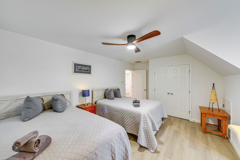 4 Mi to Rehoboth Beach: Cozy Coastal Apt!