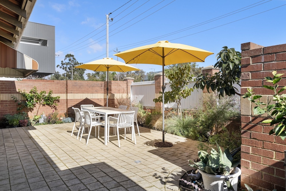 Bright Family Stay With Outdoor Space