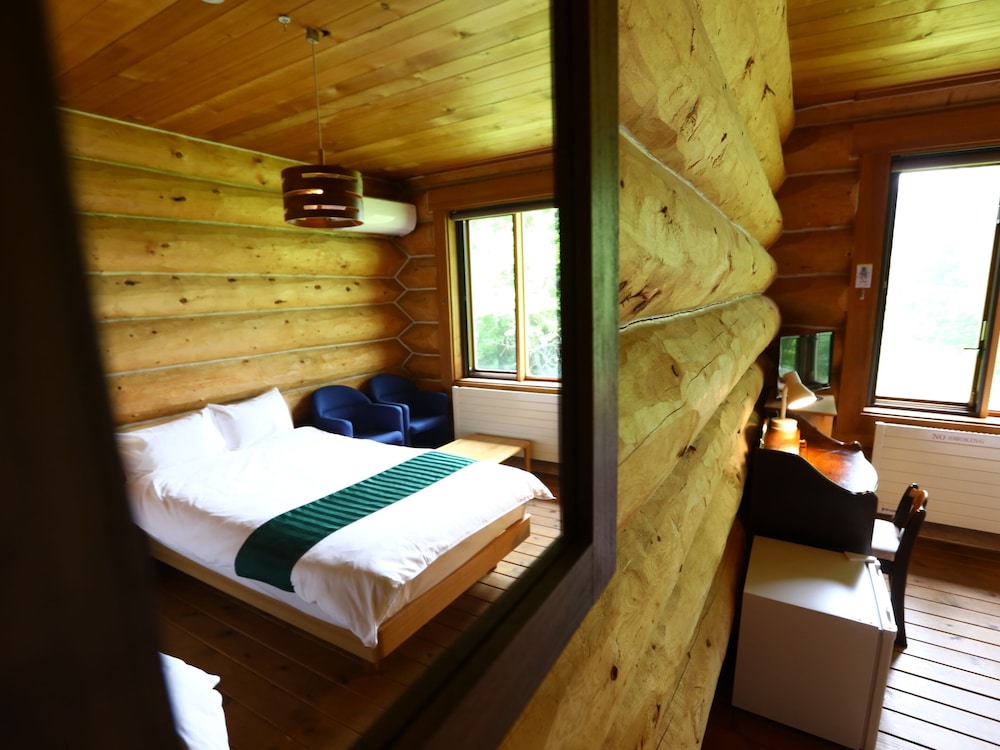 Reposer Hakuba