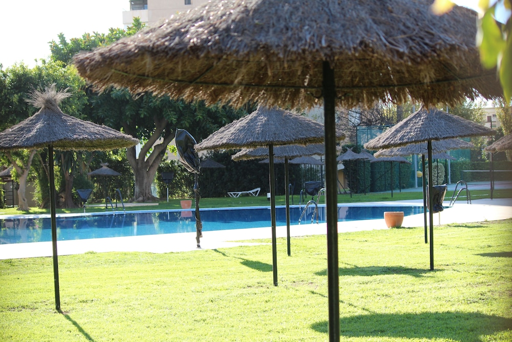 Playamar - Exclusive Beach Apartment With Pool, Tennis and Wifi photo 5