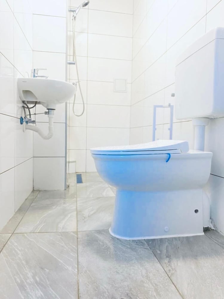 7BR Apt for 15P Near Schönbrunn