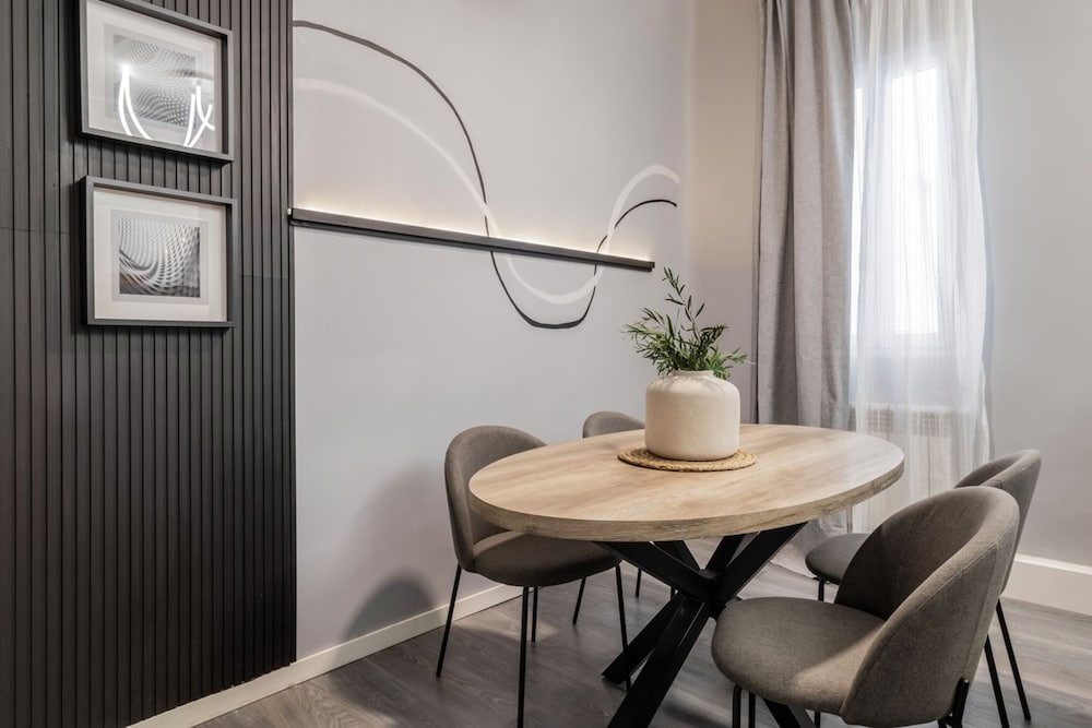 Noche - 1 Bedroom in Salamanca
