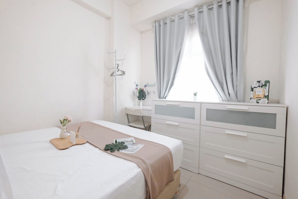 Neutral Tone 2Br At Green Pramuka City Apartment