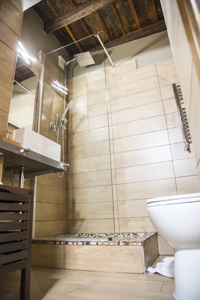 Do-Do Navona Suites