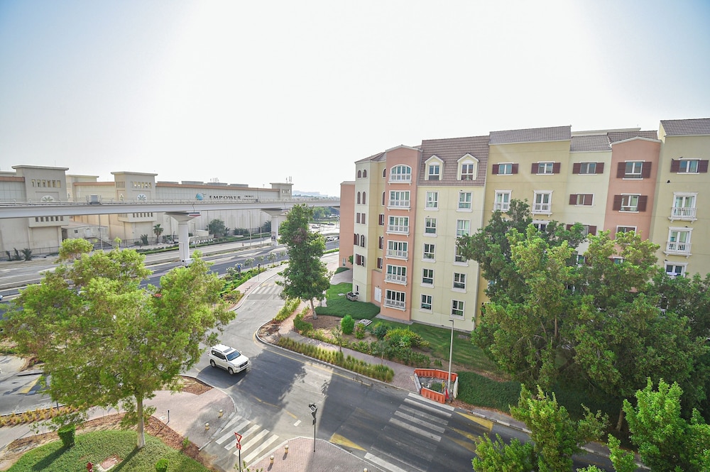 MGL - Spacious Studio Apartment