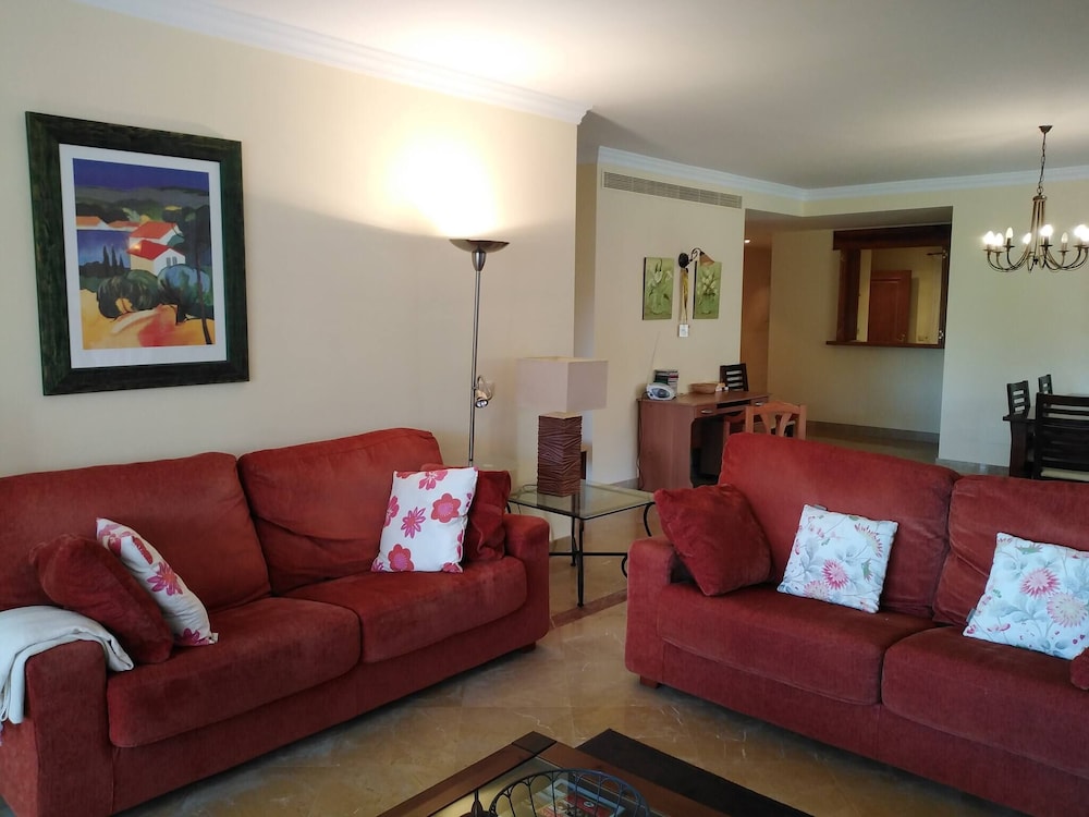 Tranquil 3 Bed Apt In La Quinta Close To Golf