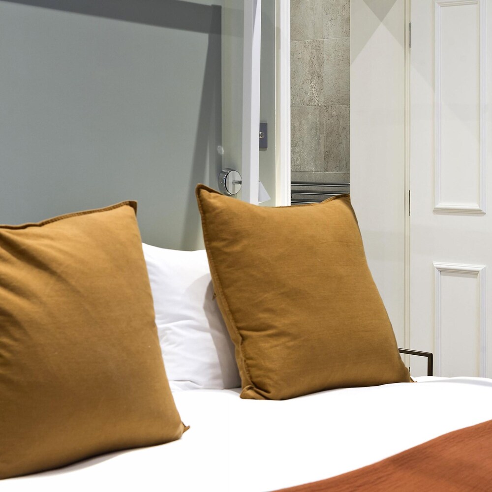 Attractive 1-bed Flat in Prestige Knightsbridge