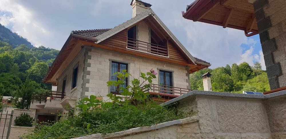 Joen Village