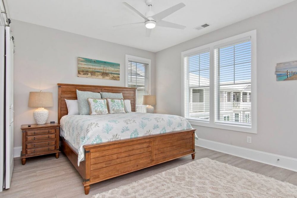 Isle of Dreams in Emerald Isle