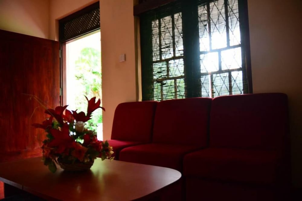 Avon Hikkaduwa Guest House