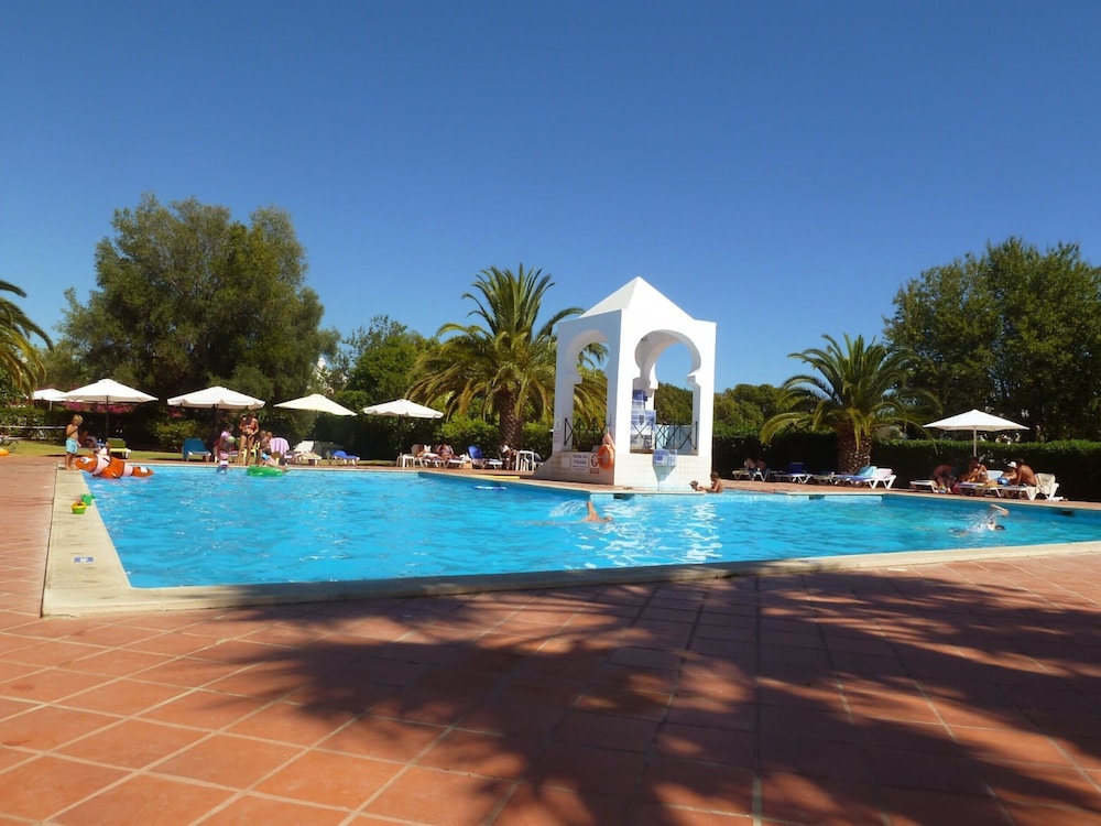 Quinta Velha Pool Terrace Flat15