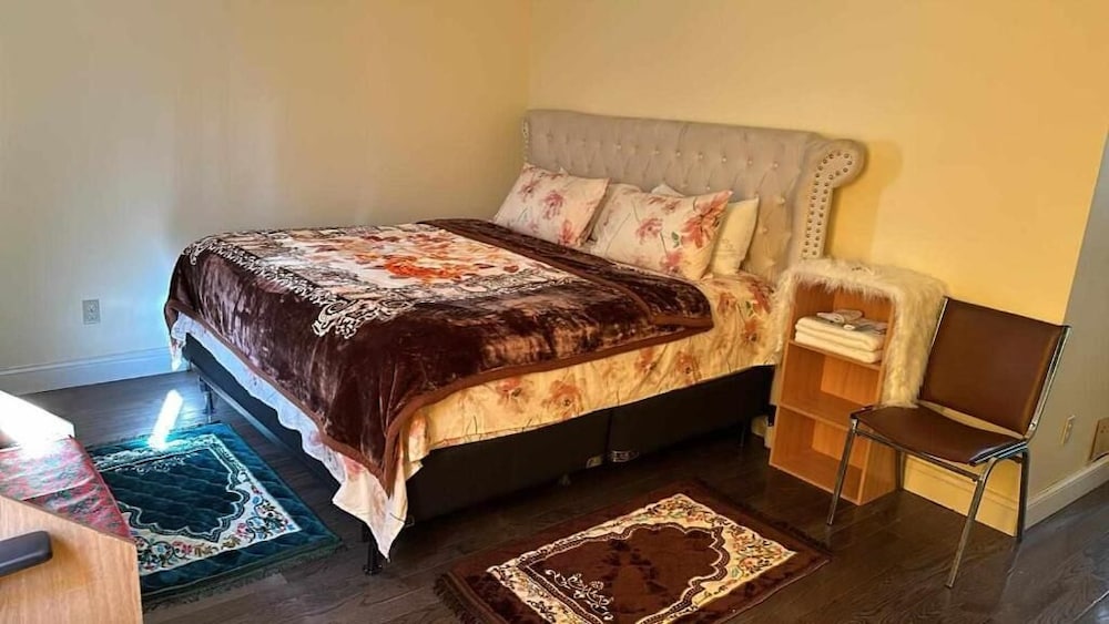 Divine Villa and Resorts- 67 Sherman Ave