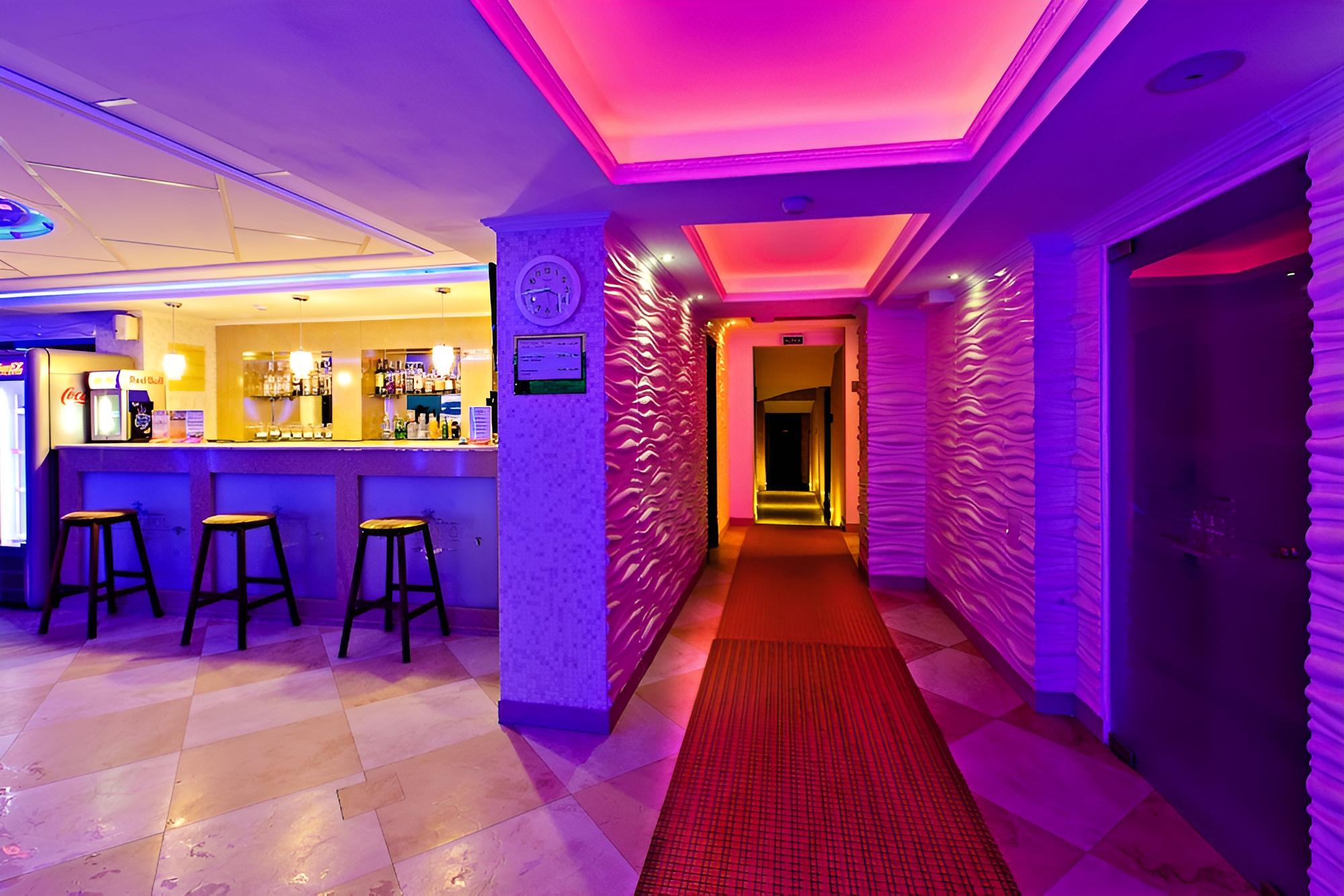 Metropol Hotel