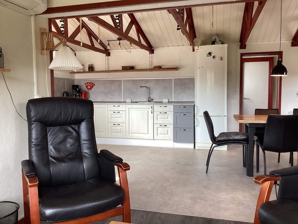6 Person Holiday Home in Logstor