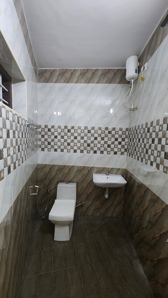 Riverscape Tranquil Serviced Apartments