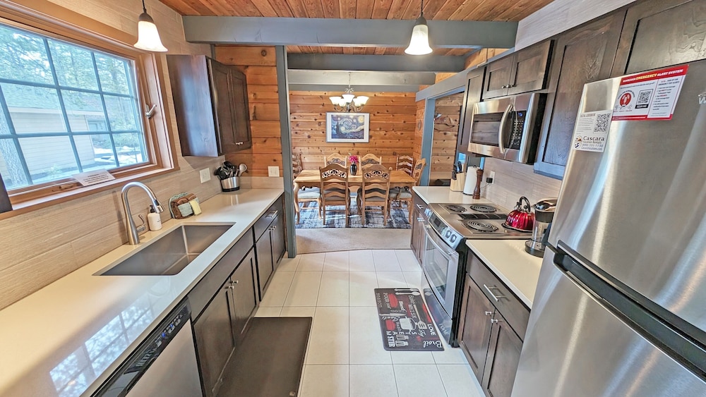 Lava Top 1 2 Bedroom Home