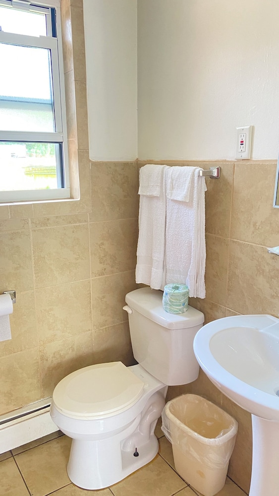 Hudson Valley 9w Motel - Property Image 3