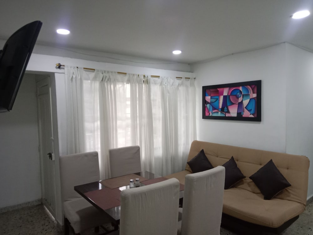 House Hotel Sweet Home Apt 3 Bedrooms 201
