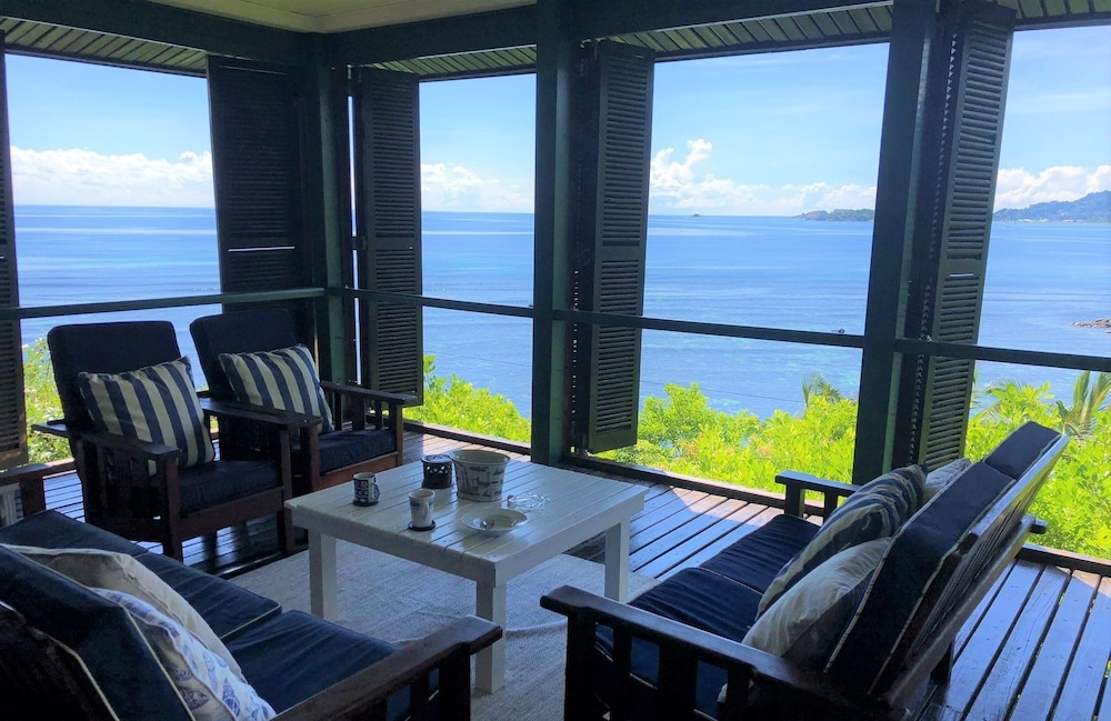 South Point Villas
