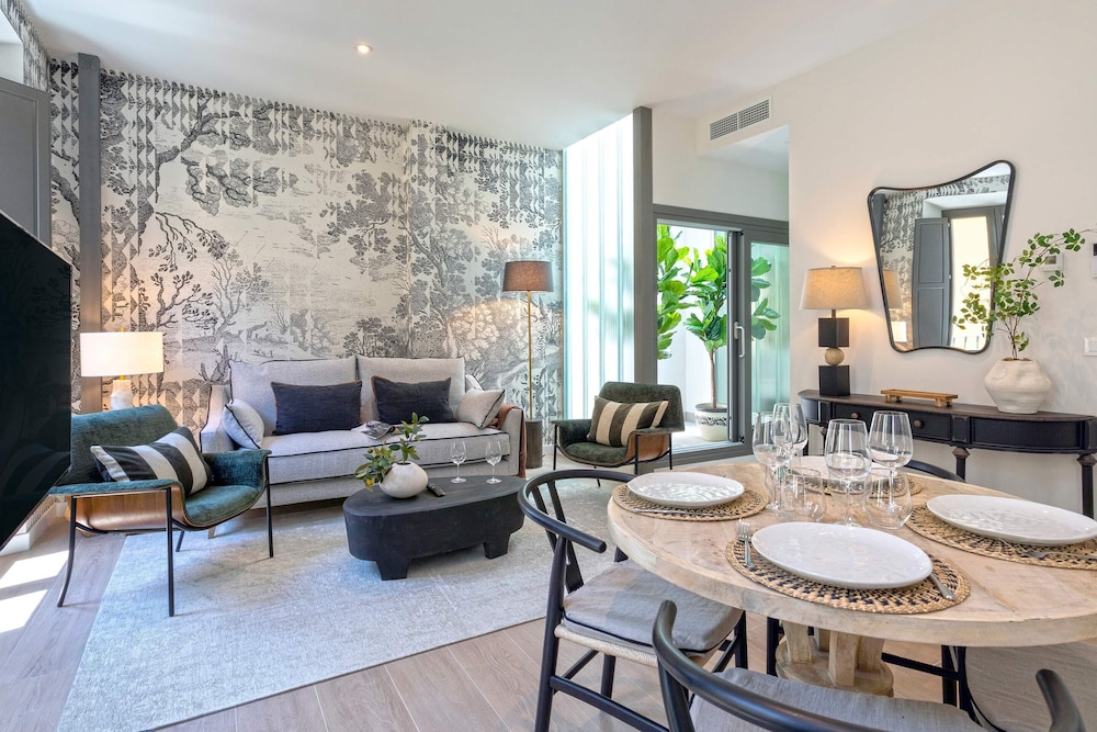 Exclusive 2-bedroom Near the Cathedral. San Matías I