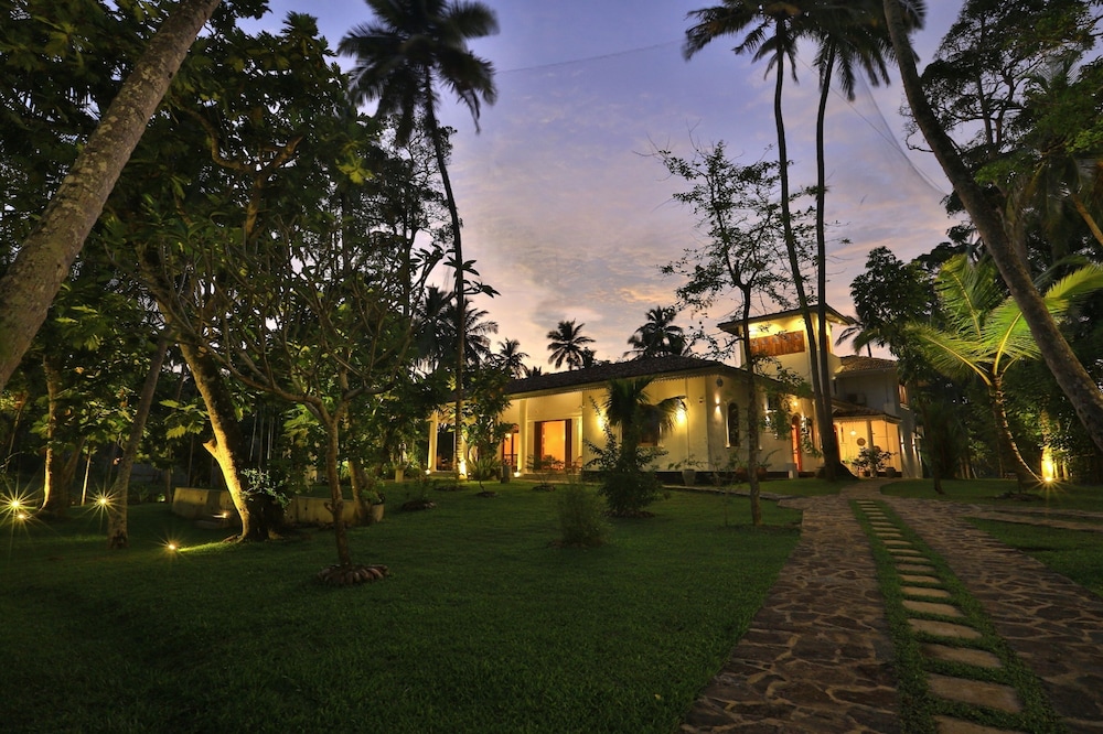 Amara Villa