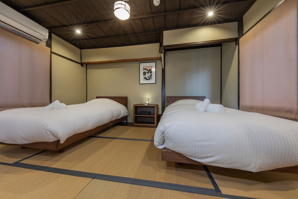 Shiki Homes MEIGETSU