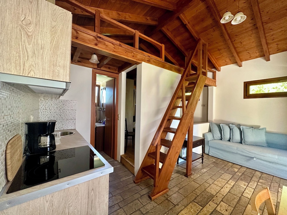 Genari Beach Apartments Garden View Retreat