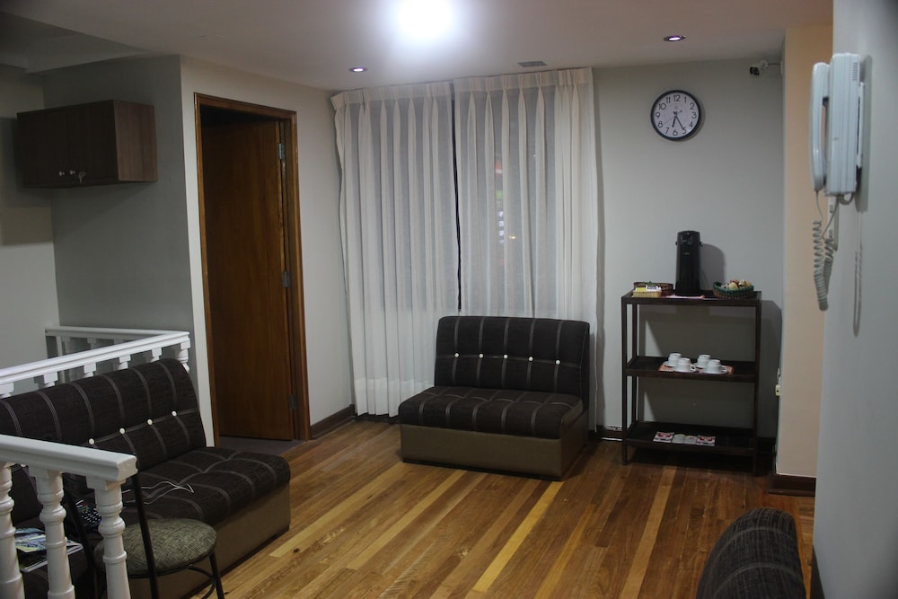 La Escala Guest House