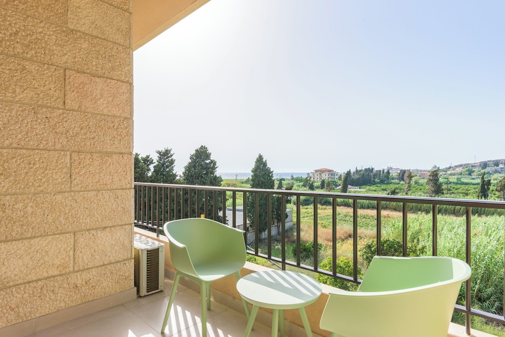 Glow Studios & Apartments in Batroun