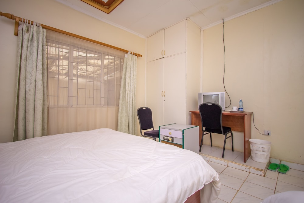 Ivys Inn Guest House