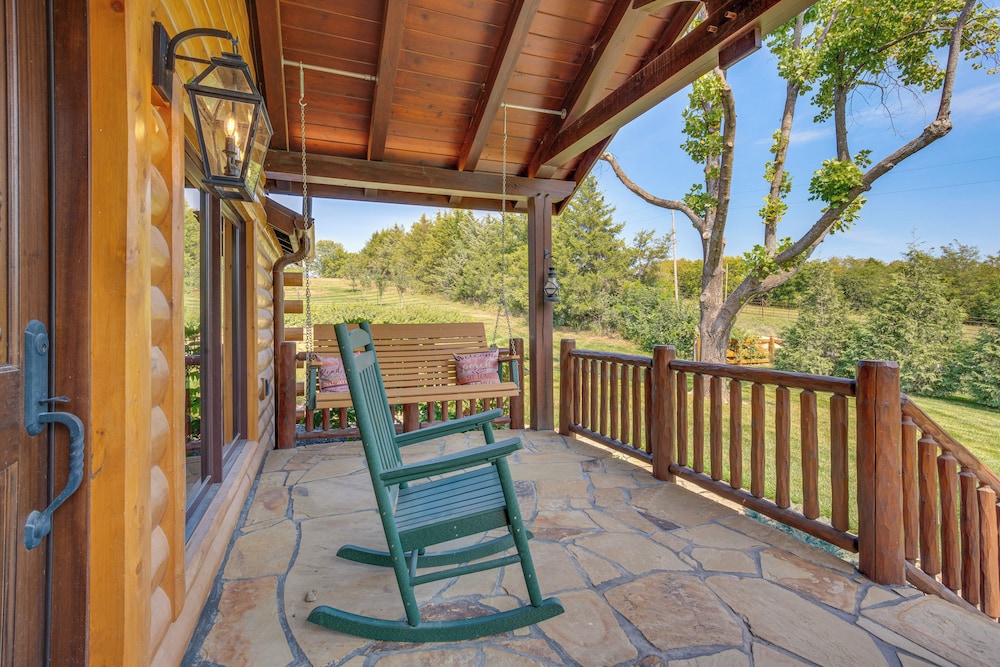 Stay & Sip: Group Ranch at Shamrock Hills Vineyard