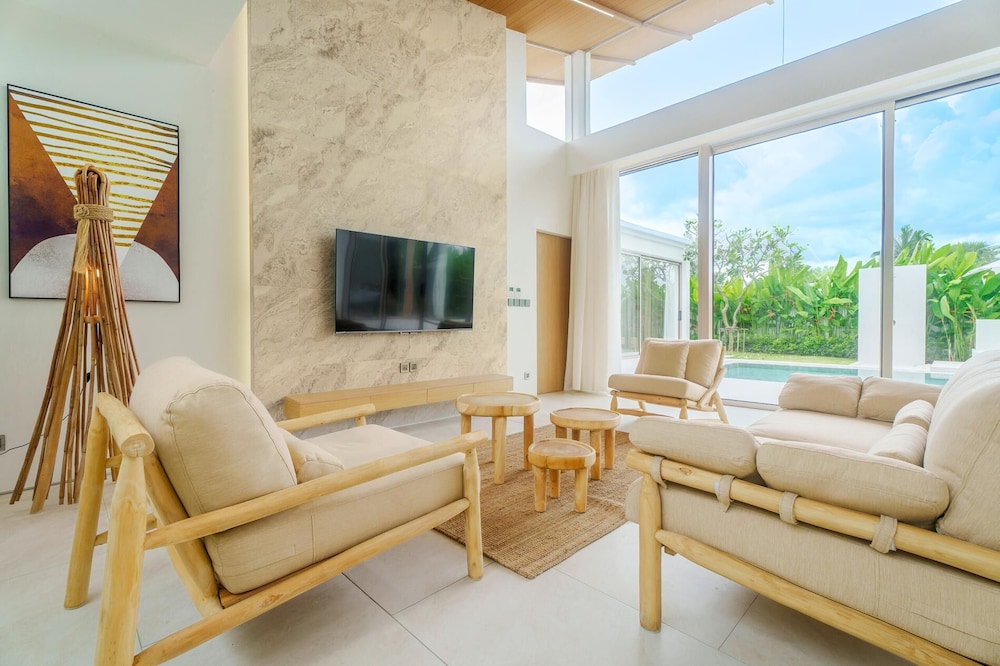 Asherah New 3BR Pool Villa + Free Airport Transfer