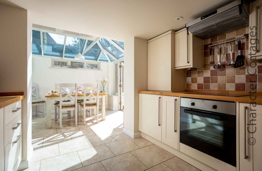 Weir Cottage