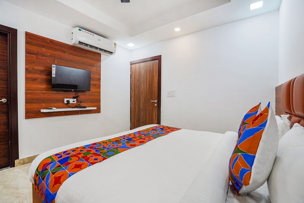 Fabhotel Amayra Inn