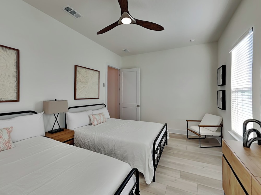 Yacht Harbor House by Southern Vacation Rentals