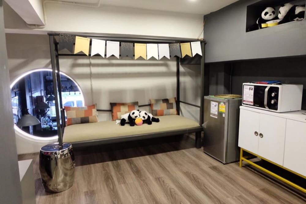 Four Sisters Homestay - Hostel