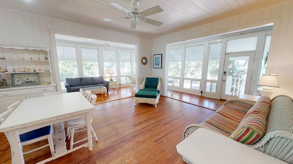 9 Shirley Road by Tybee Vacation Rentals