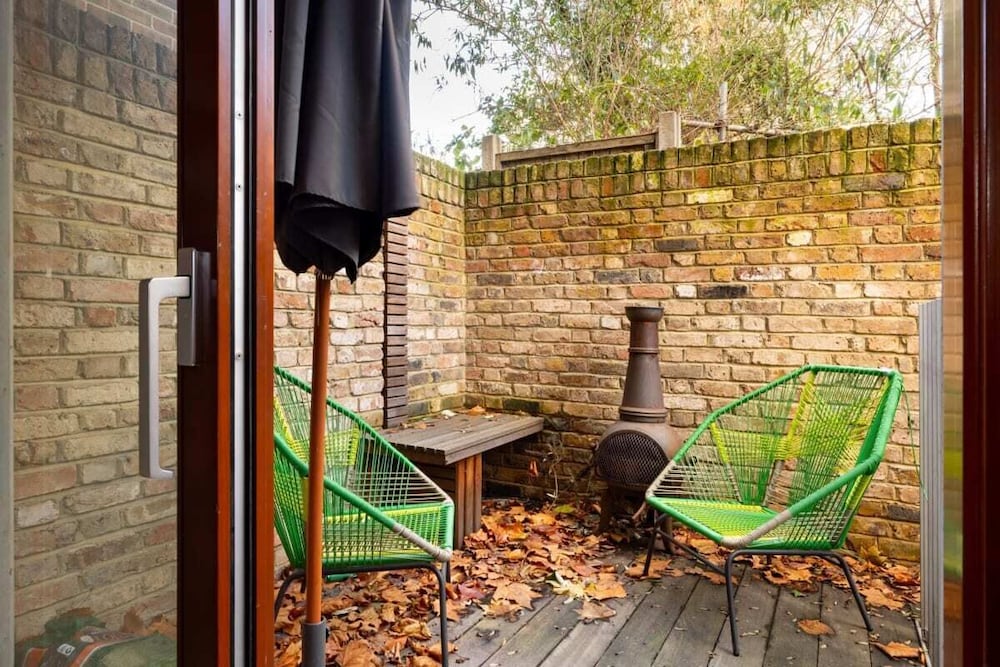 outdoor bbq area