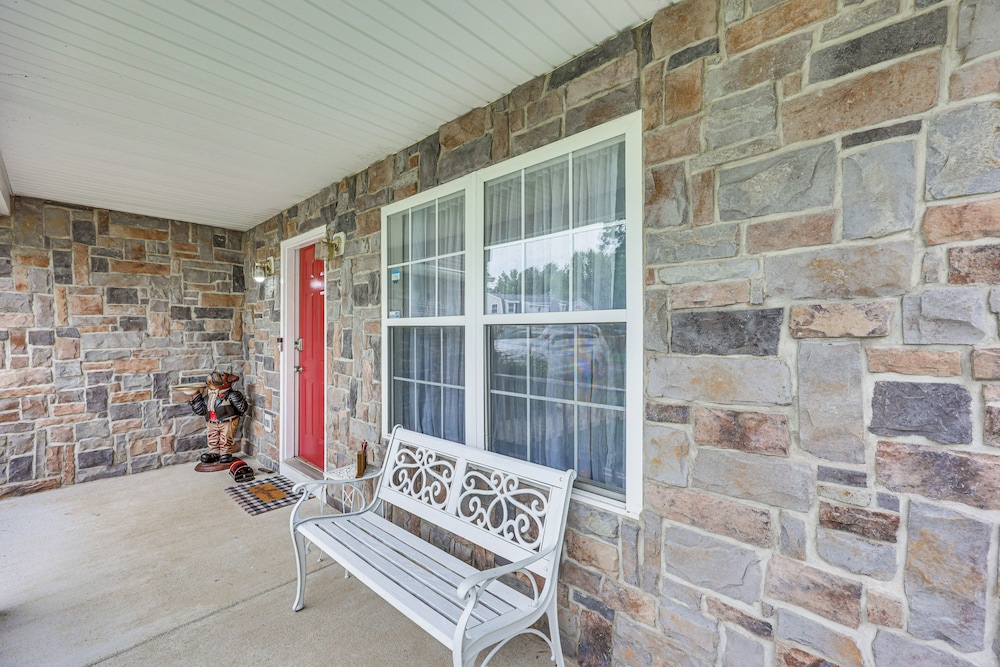 2 Blocks to Potomac River: Gem in Colonial Beach!