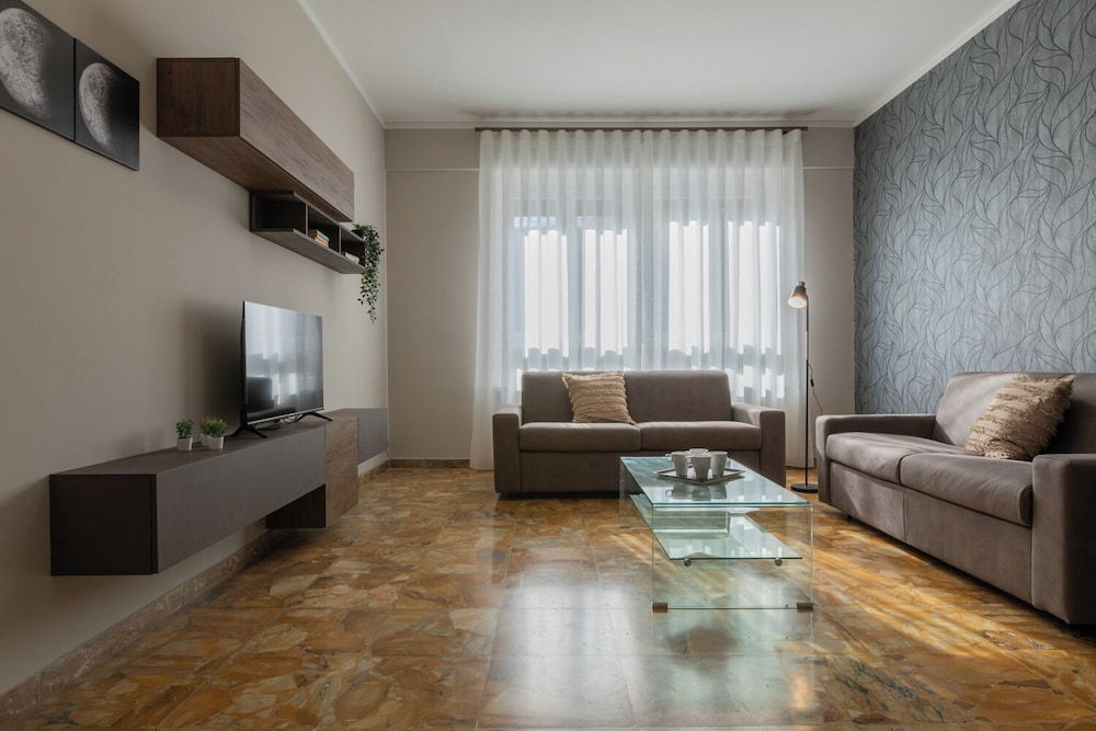 Torino Modern Stay by Wonderful Italy photo 1
