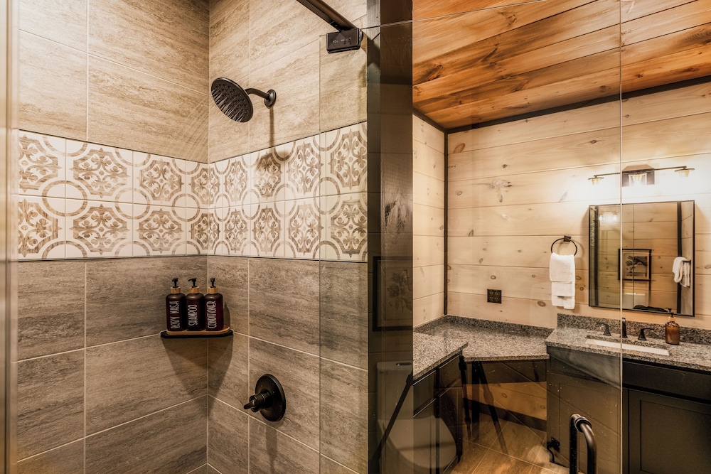 Smith Creek Reserve Luxury Cabins