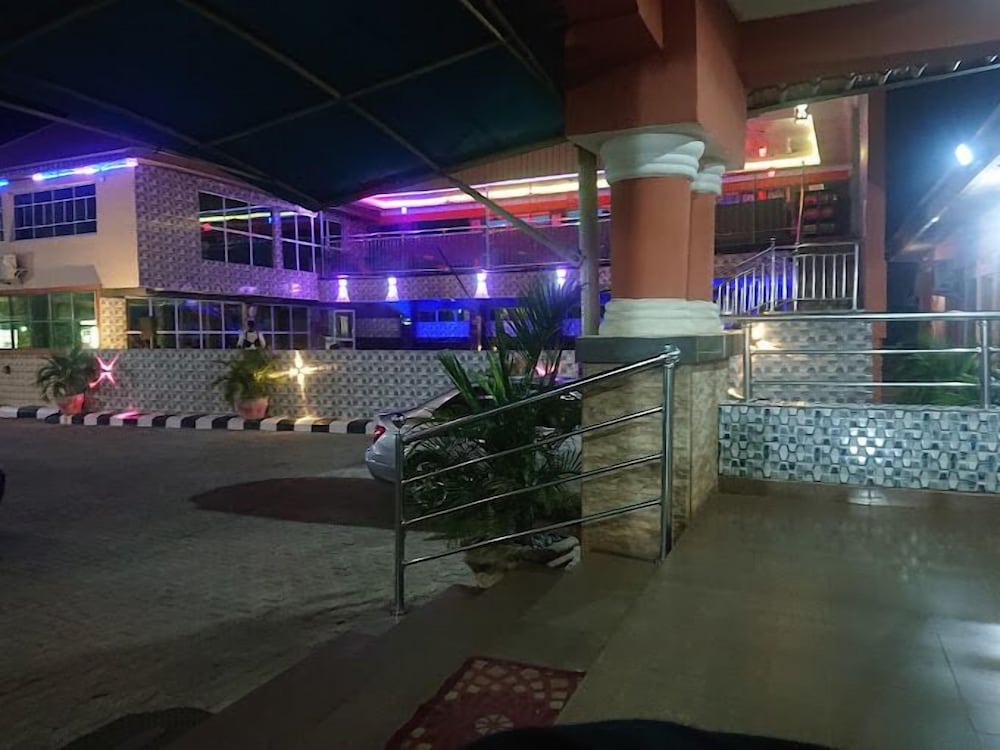 Somewatt Fresh Hotel