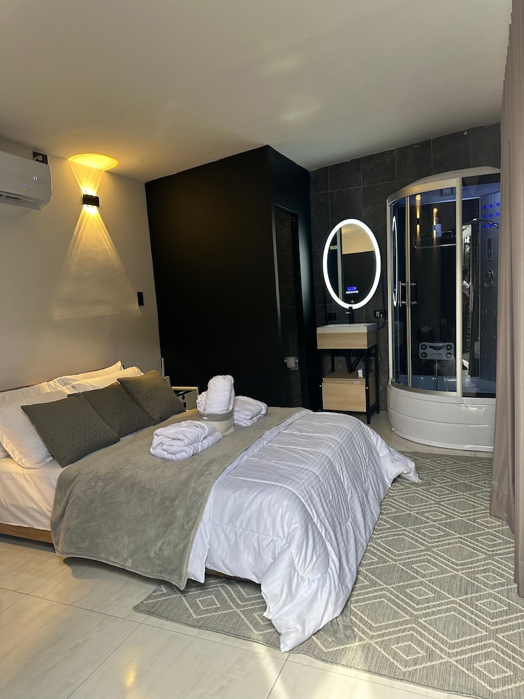 Gaia glamping
