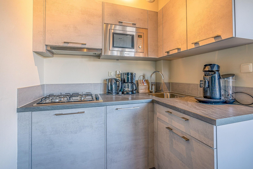 Nice Apartment Near the Center of De Koog