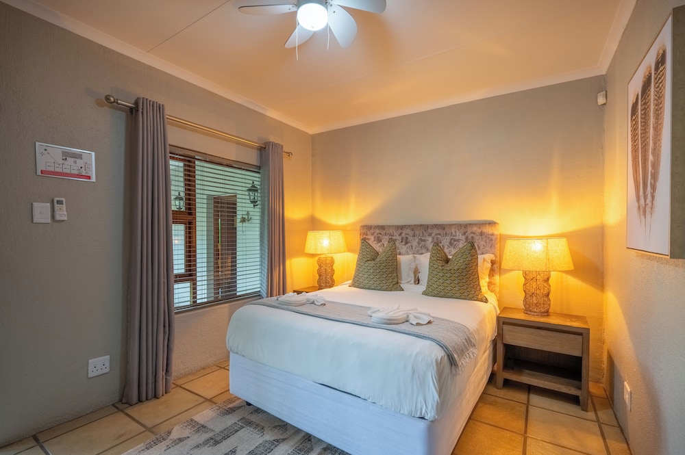 Bushbaby Valley Lodge