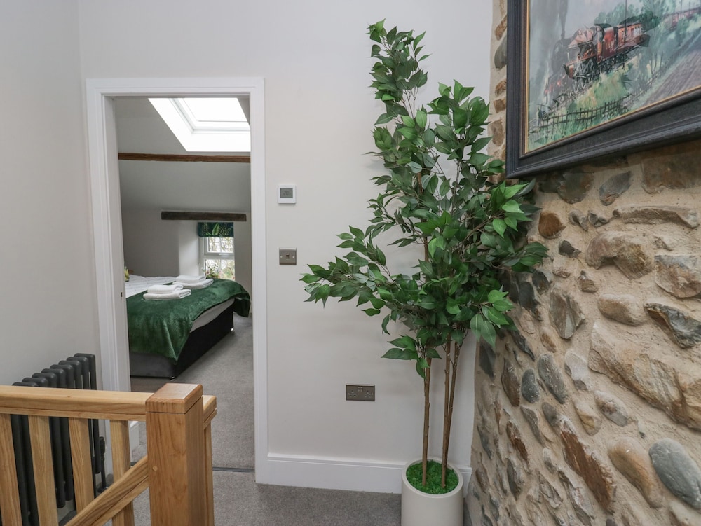 Howgill House