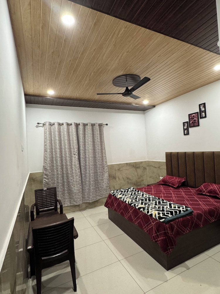 Hotel Utsav