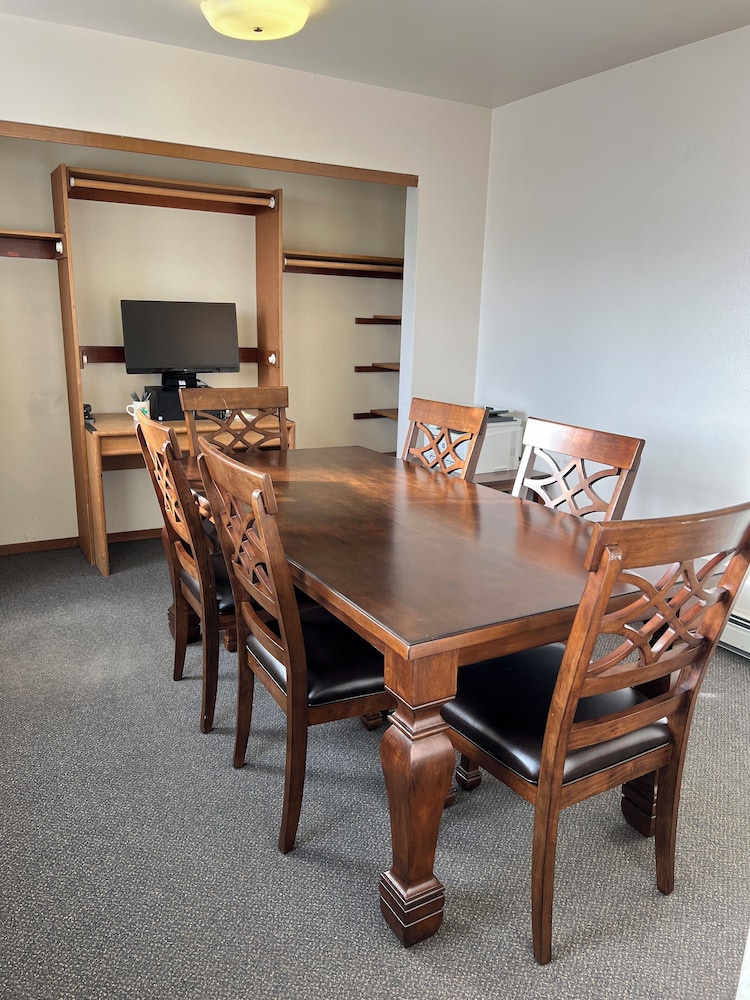 Adak Island Inn