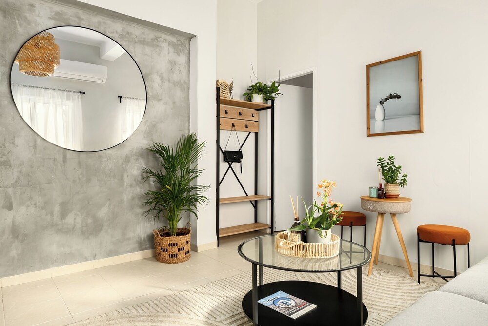 Florentin Stylish Stay by Sea N' Rent