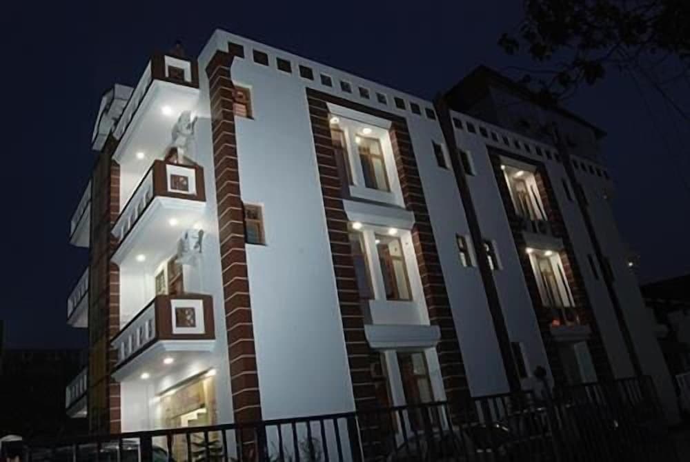 Hotel Galaxy